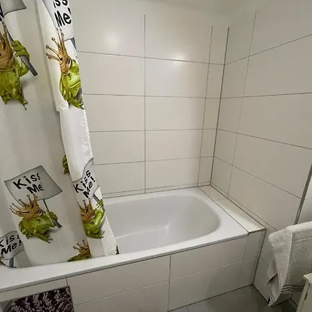بيت ضيافة In - Biyan 111
